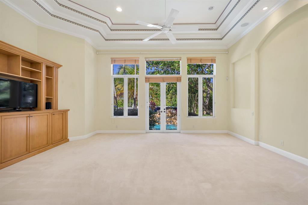 HARBOUR ISLES - Residential