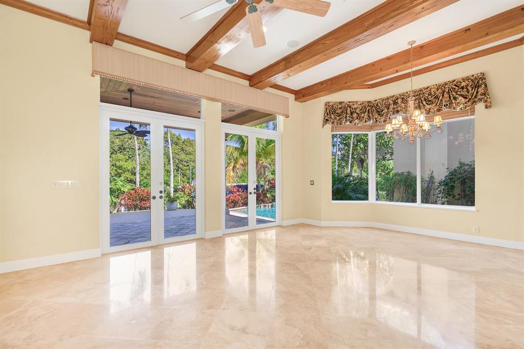 HARBOUR ISLES - Residential