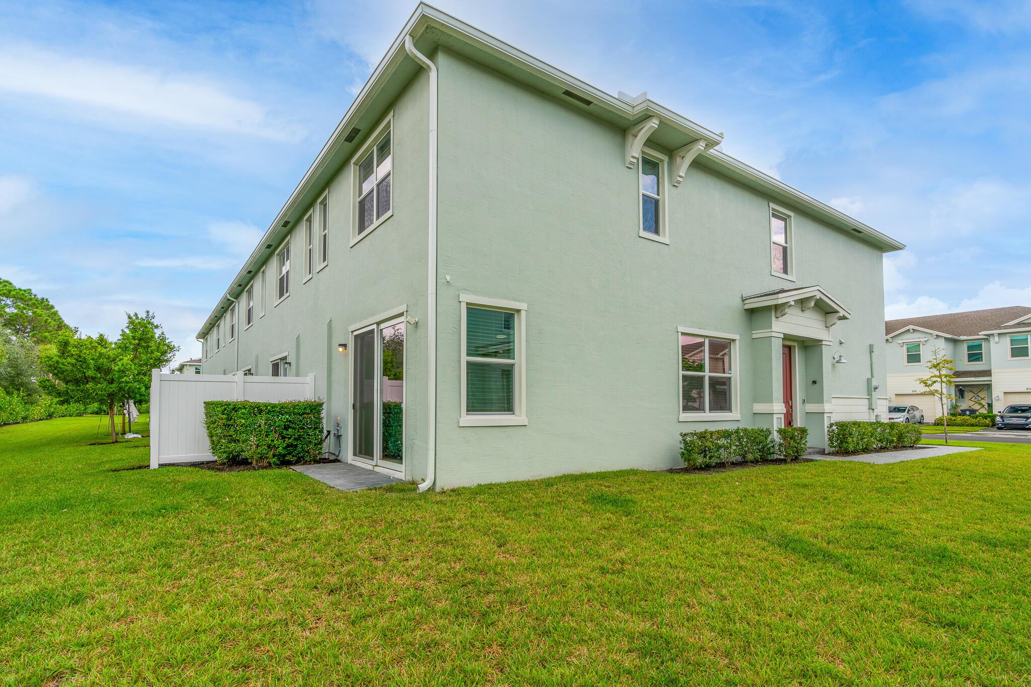 Veranda Landing - Residential