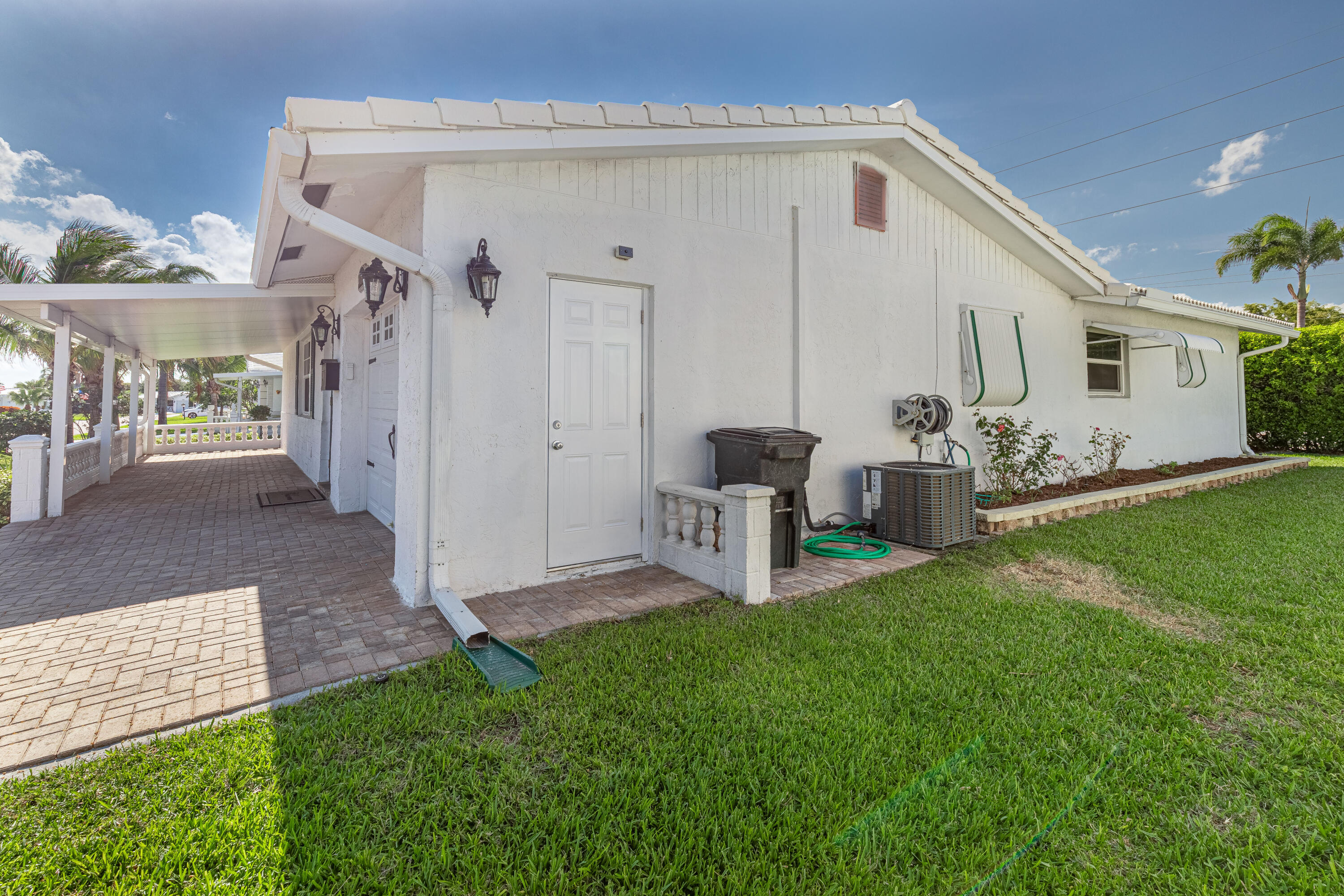 PALM BEACH LEISUREVILLE SEC 10 - Residential