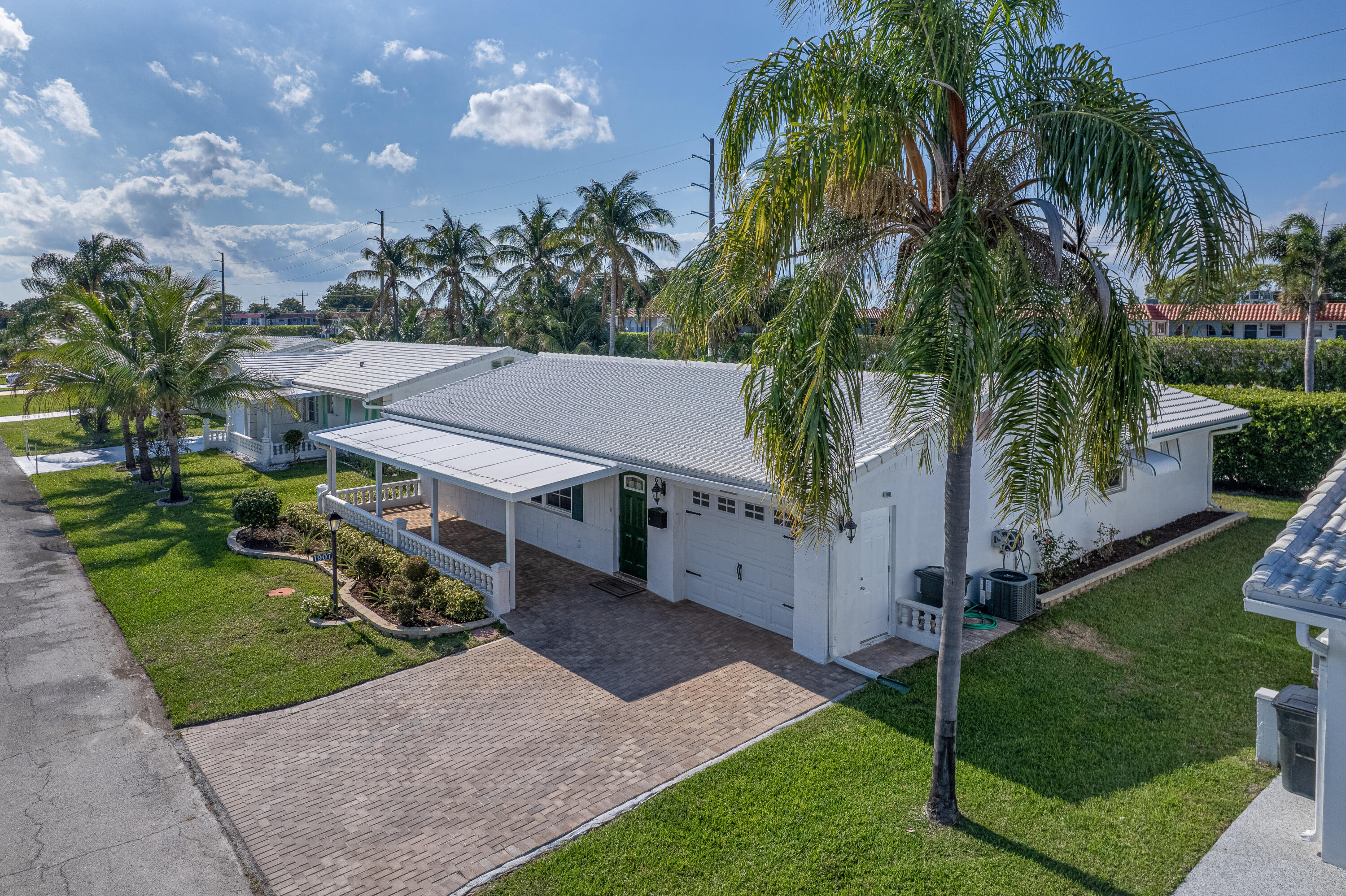 PALM BEACH LEISUREVILLE SEC 10 - Residential