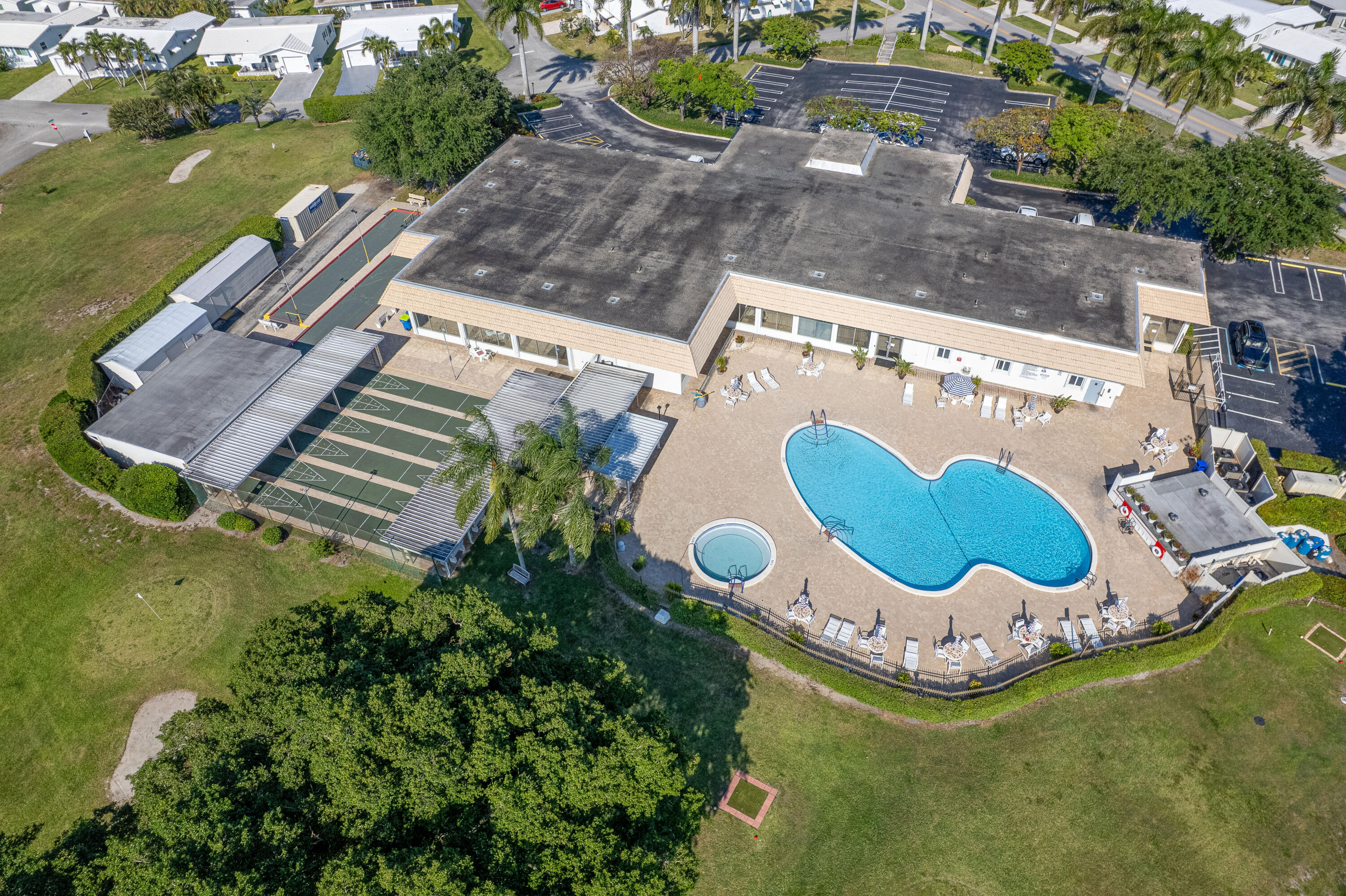 PALM BEACH LEISUREVILLE SEC 10 - Residential