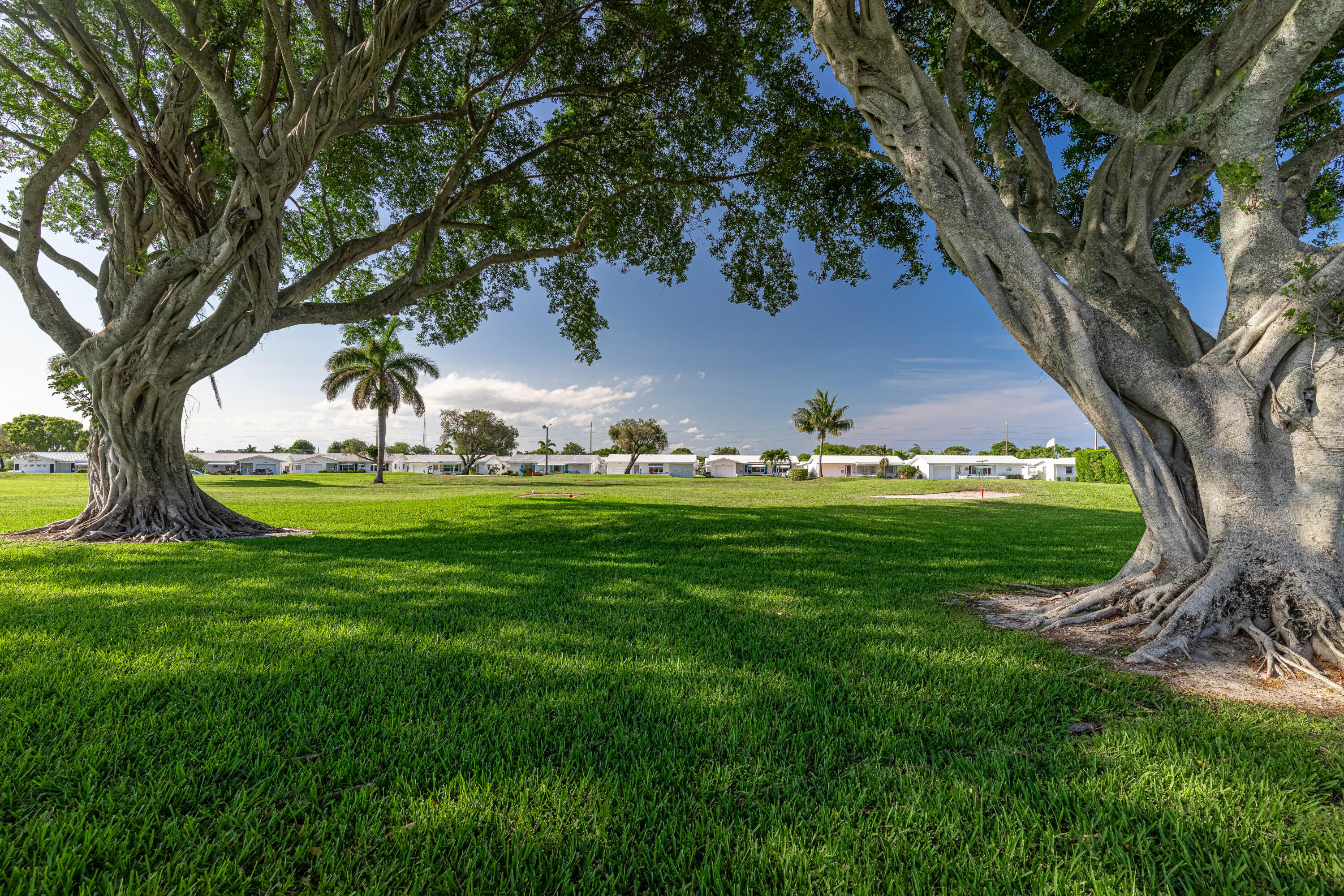 PALM BEACH LEISUREVILLE SEC 10 - Residential