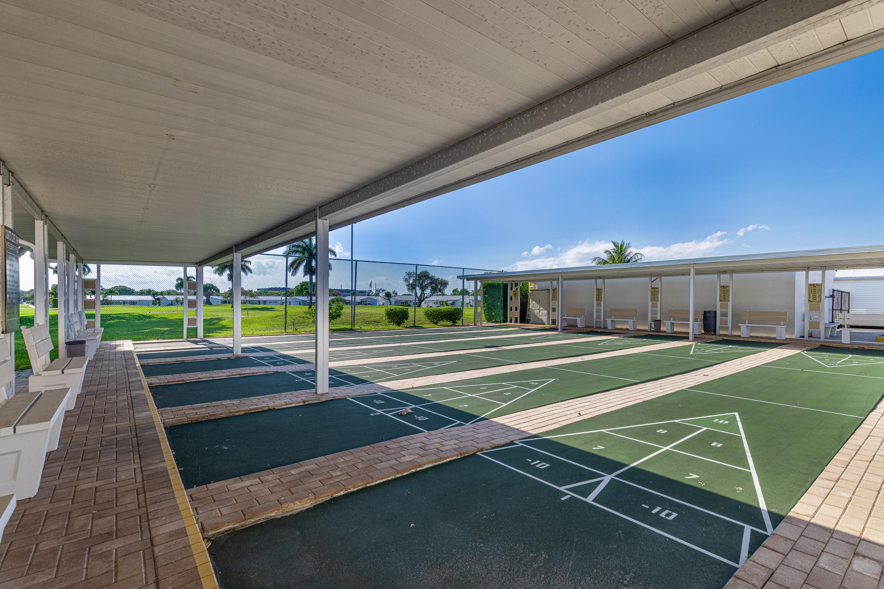 PALM BEACH LEISUREVILLE SEC 10 - Residential