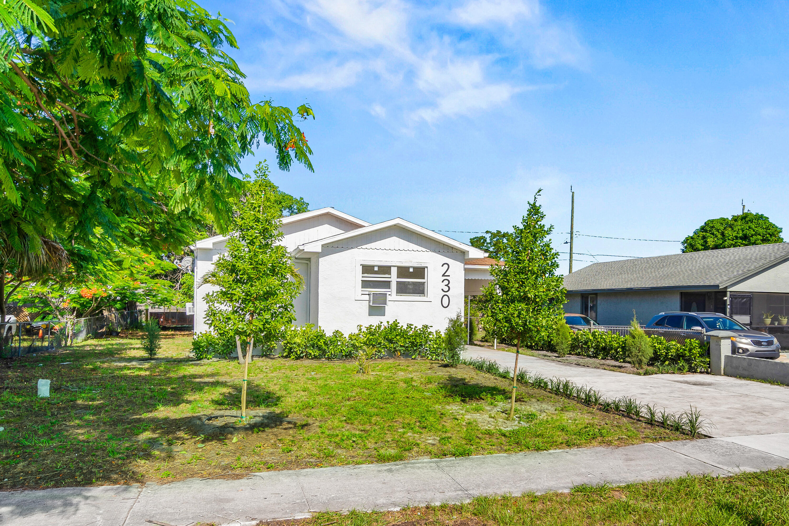 230 SW 6TH Avenue