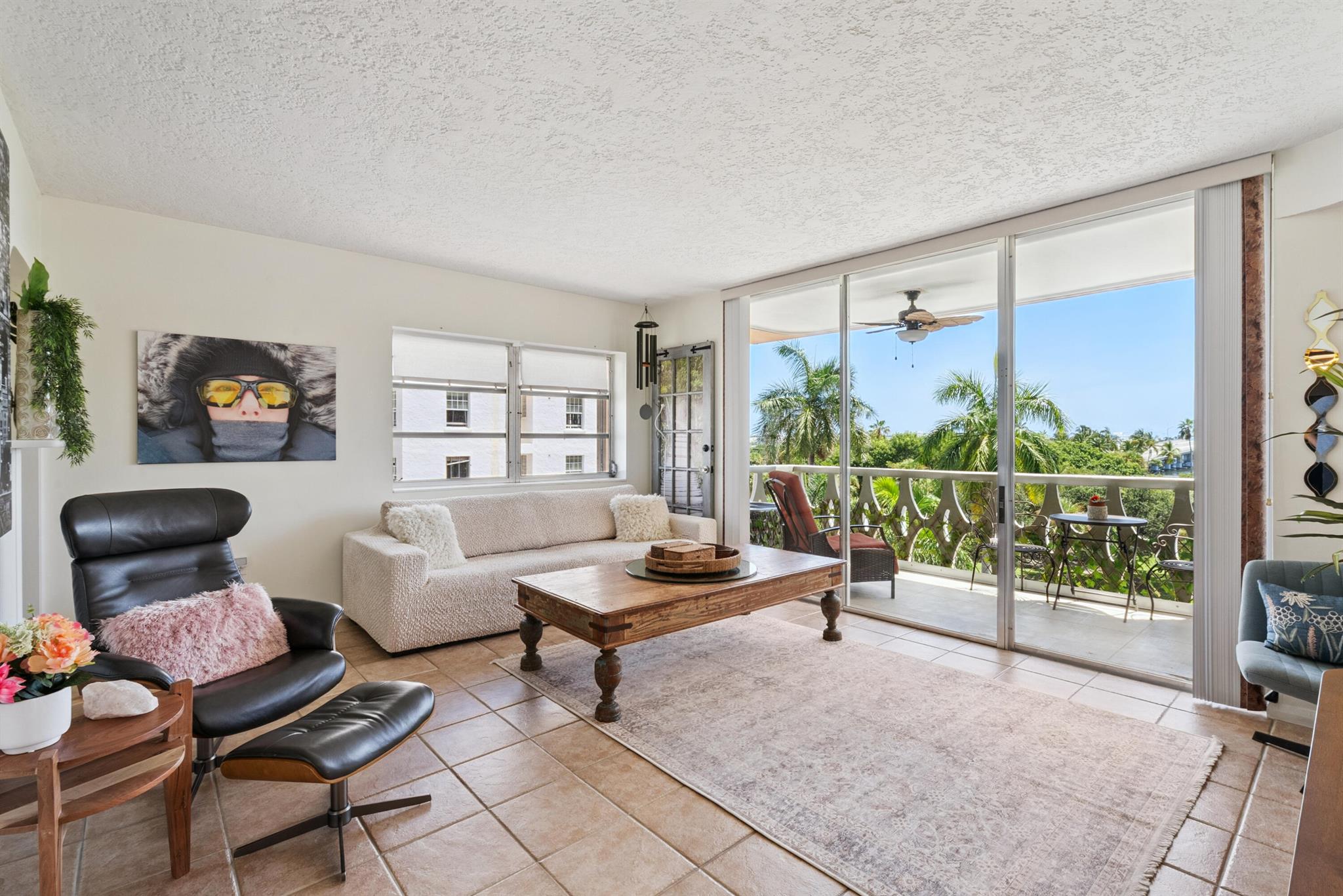 15 S Golfview Road 501