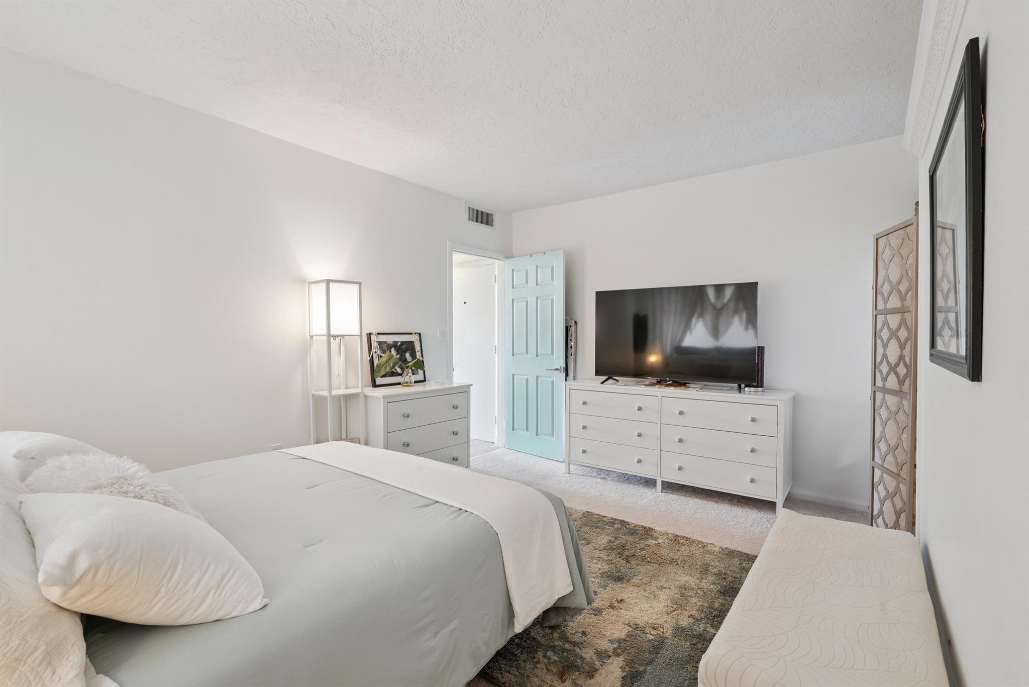 GULFSTREAM - Residential