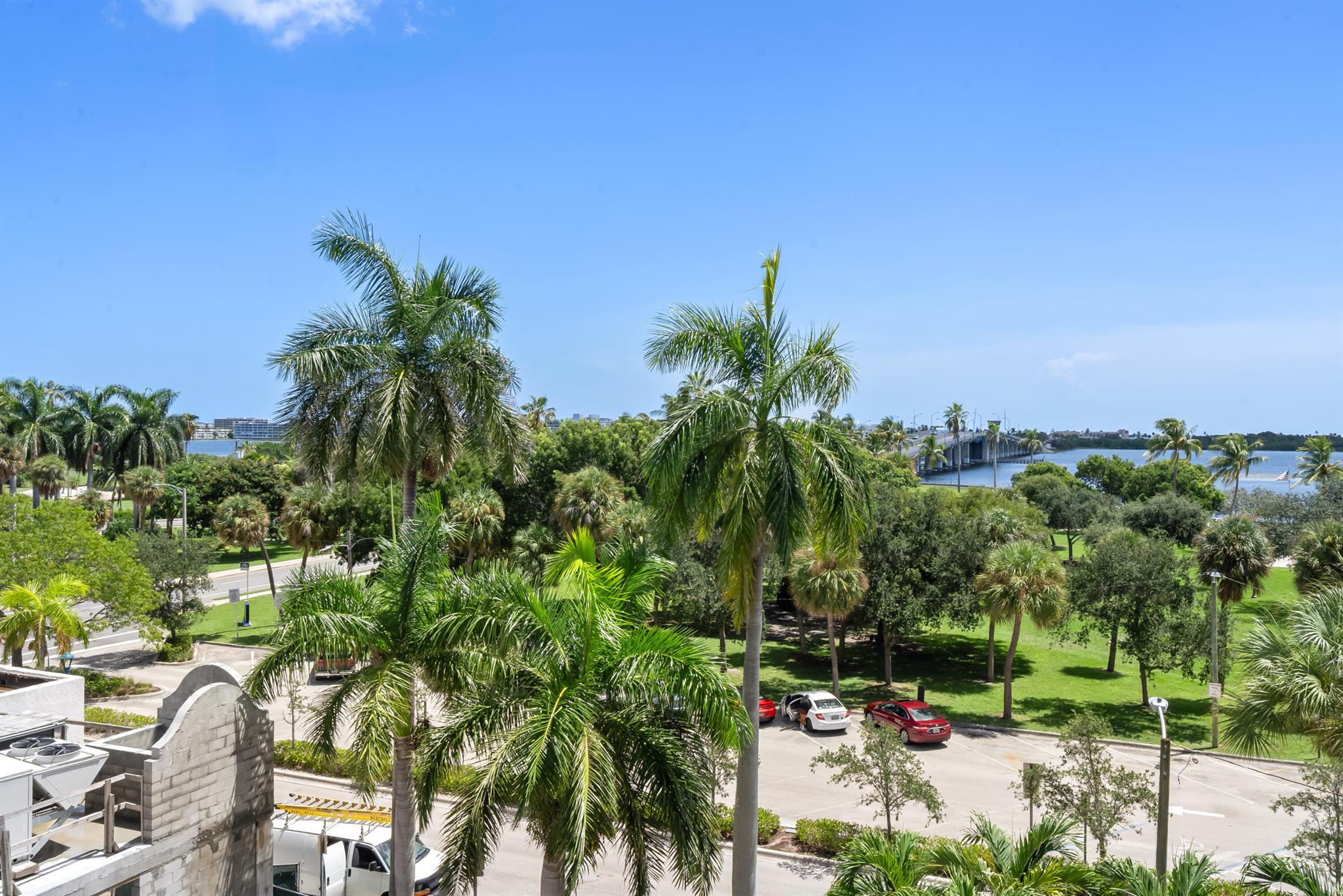 GULFSTREAM - Residential