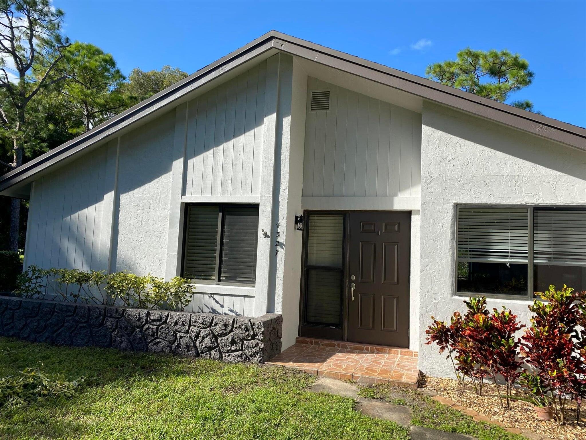 SHADYWOODS PH TWO - Residential Lease