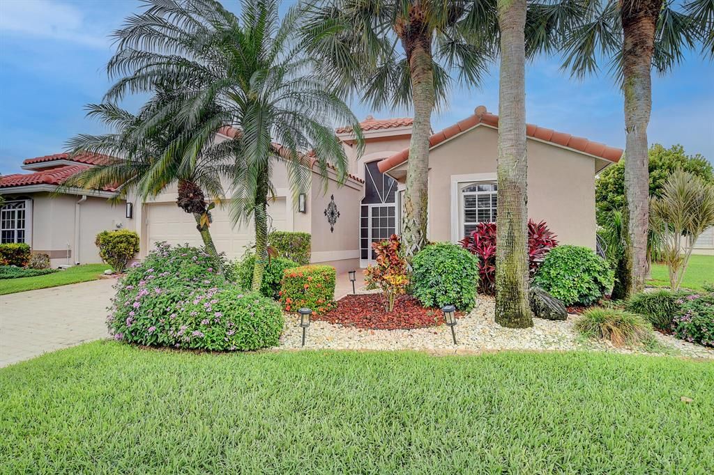 Photo of 6678 Sherbrook Drive, Boynton Beach, FL 33437 (MLS # R10882424)