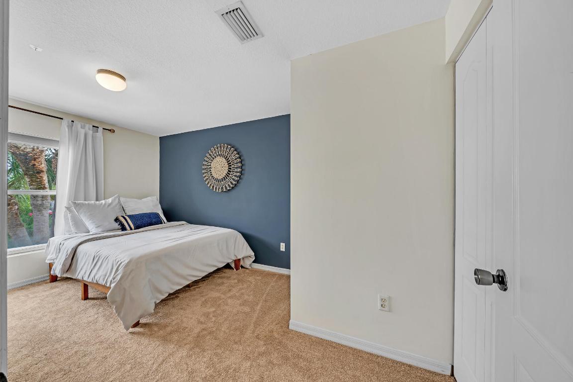 SEMINOLE GARDENS AT WOODBINE - Residential Lease