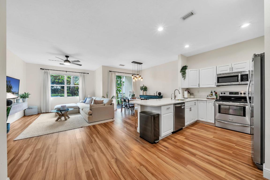 SEMINOLE GARDENS AT WOODBINE - Residential Lease