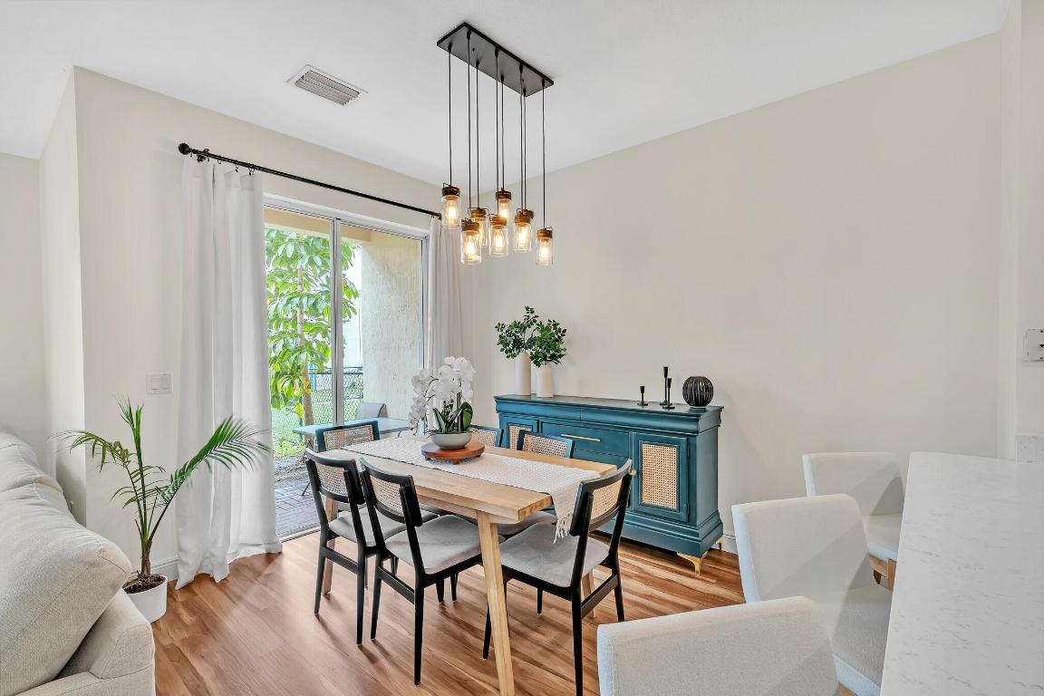 SEMINOLE GARDENS AT WOODBINE - Residential Lease