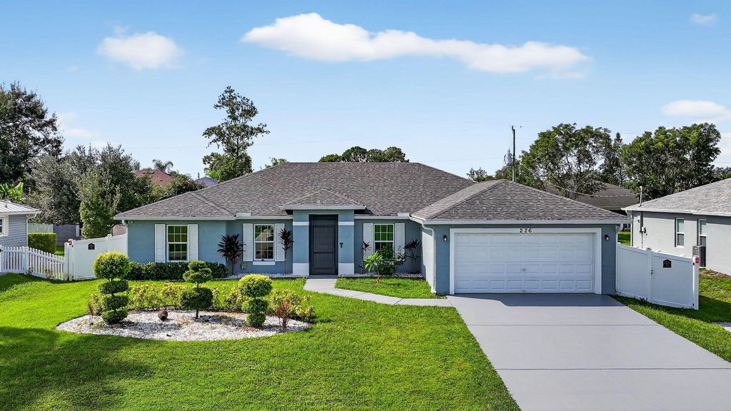 Photo of 226 SW Starfish Avenue, Port Saint Lucie, FL 34984 (MLS # R11109722)
