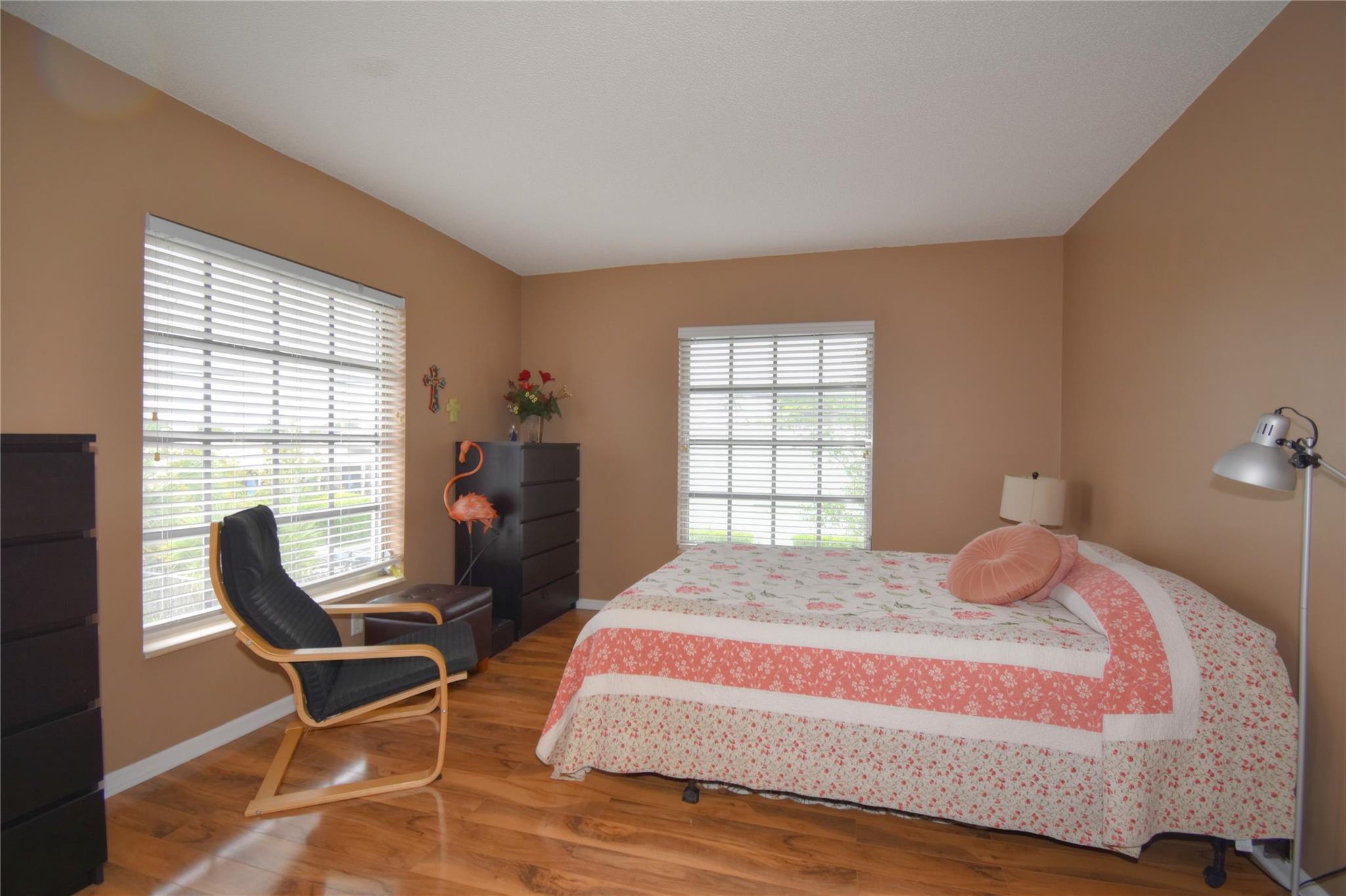 Imperial Point Colonnades - Residential