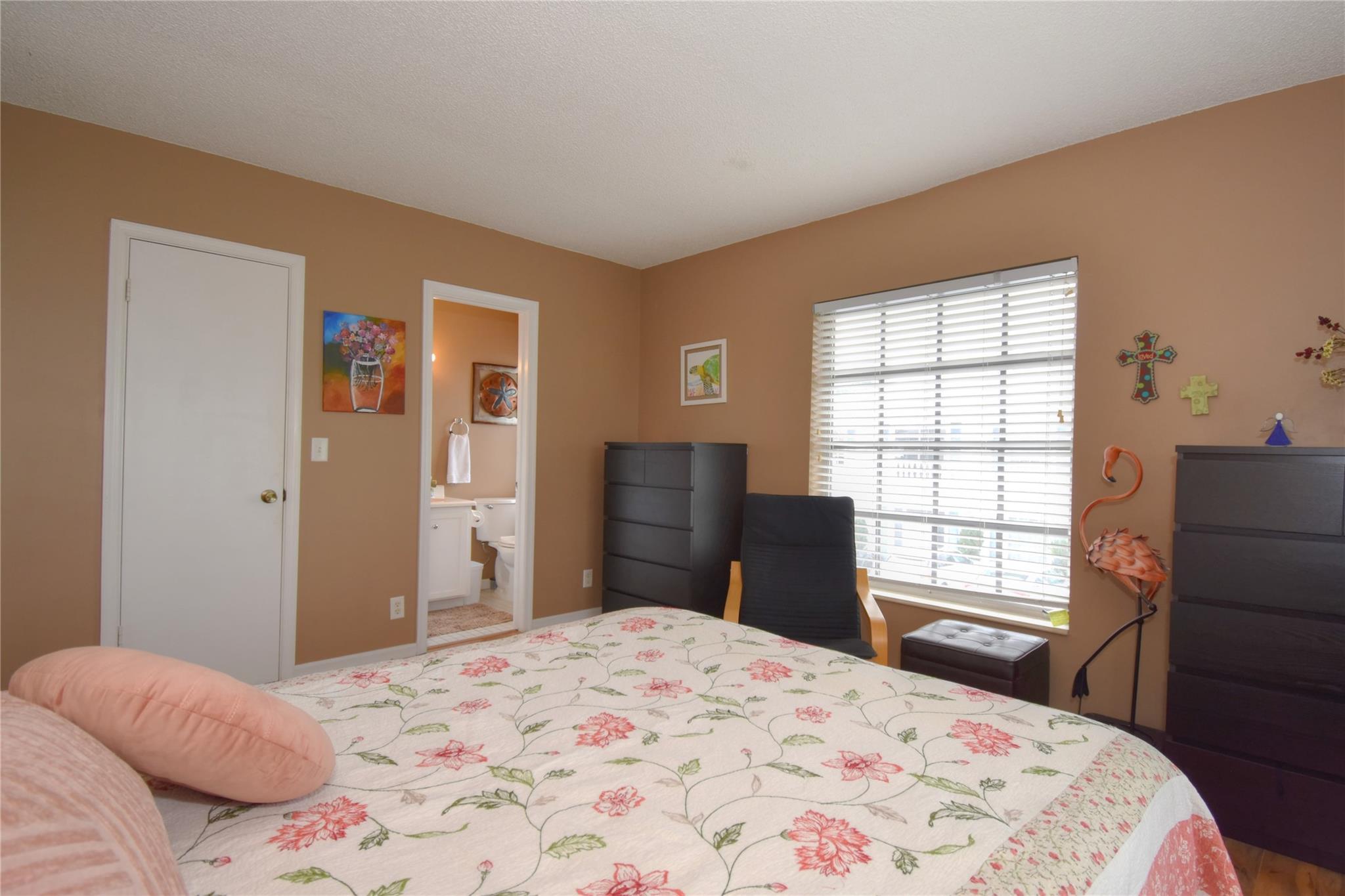 Imperial Point Colonnades - Residential