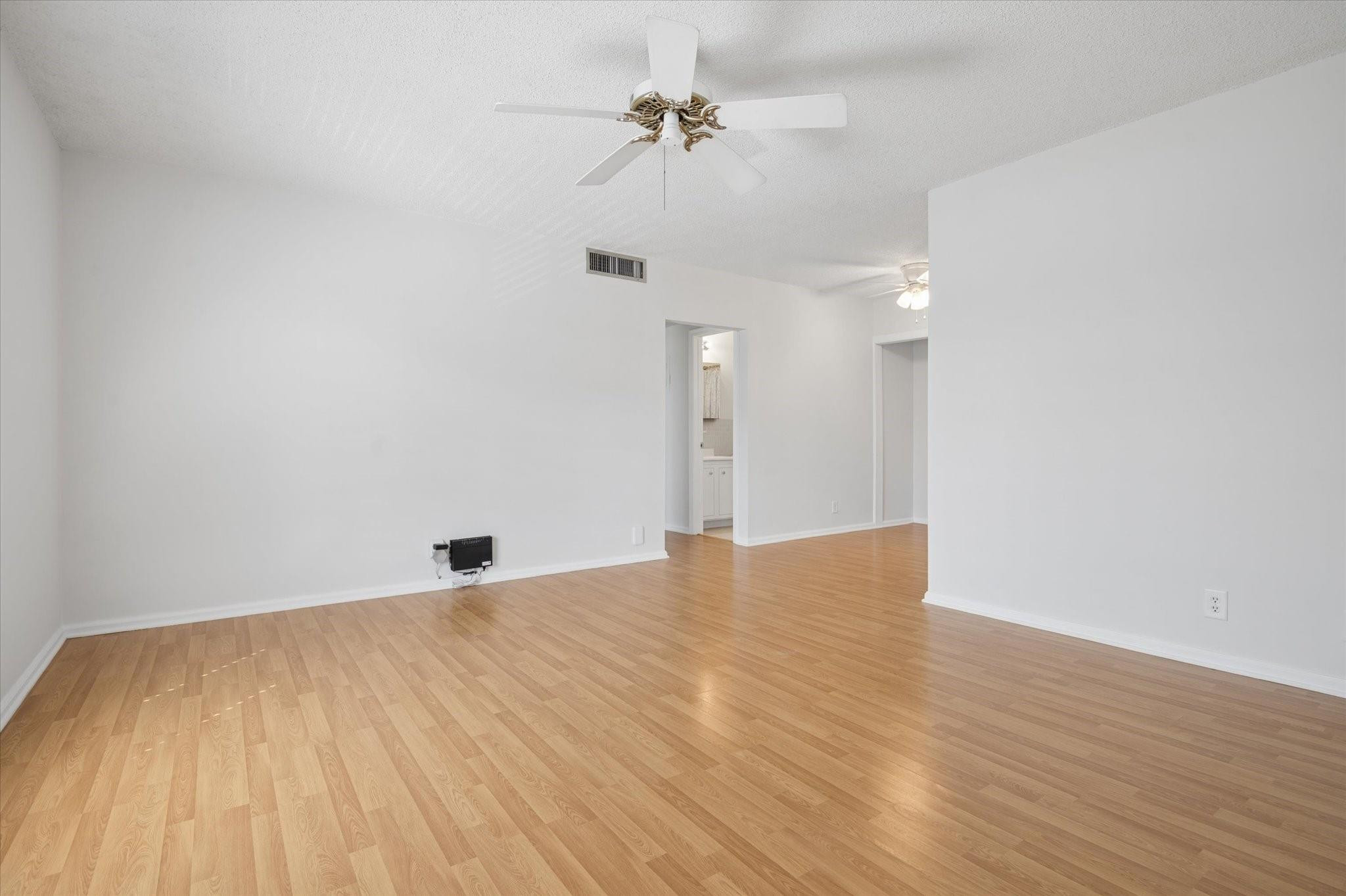 2221 NE 68th Street 932