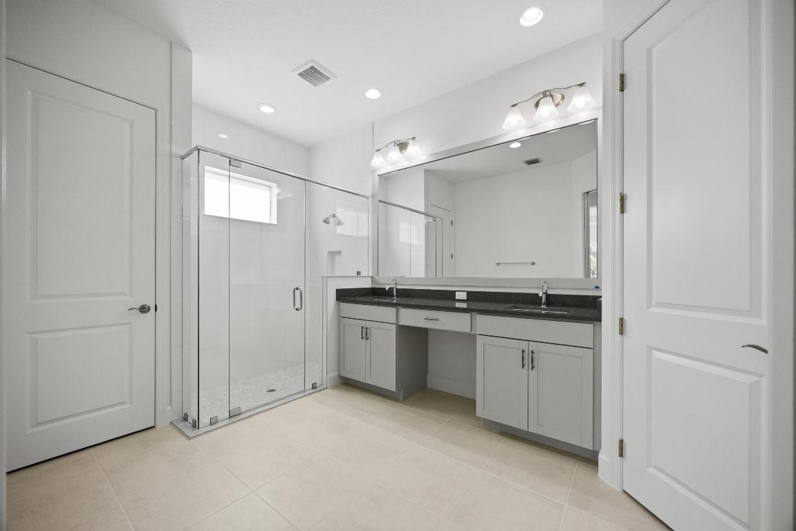 WOODLANDS OF WESTLAKE - Residential Lease