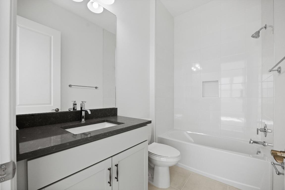 WOODLANDS OF WESTLAKE - Residential Lease