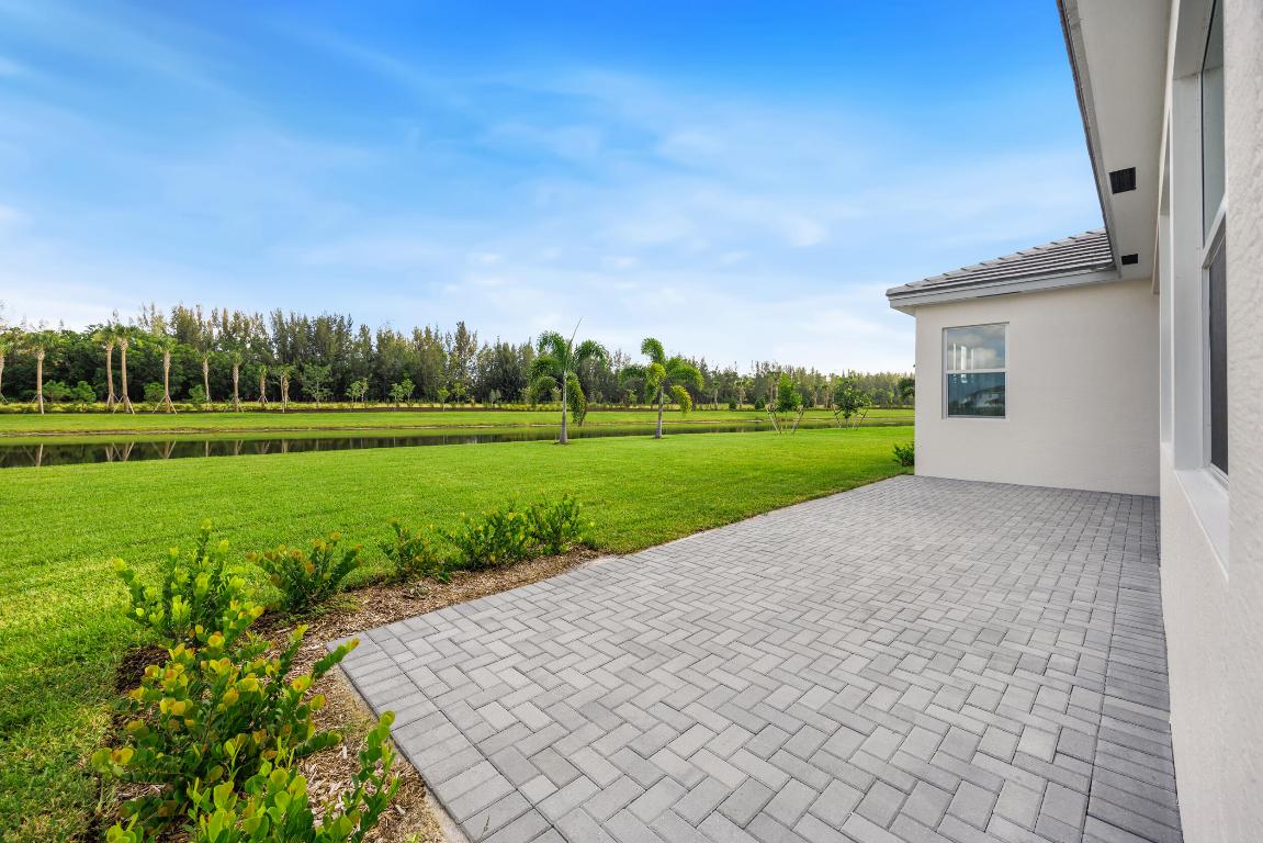 WOODLANDS OF WESTLAKE - Residential Lease