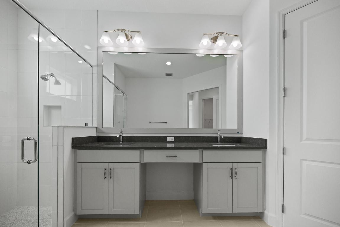 WOODLANDS OF WESTLAKE - Residential Lease