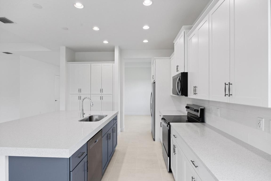 WOODLANDS OF WESTLAKE - Residential Lease