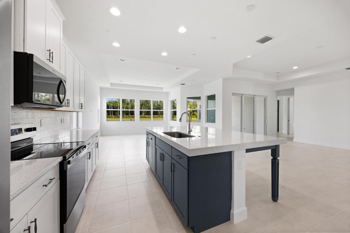 WOODLANDS OF WESTLAKE - Residential Lease