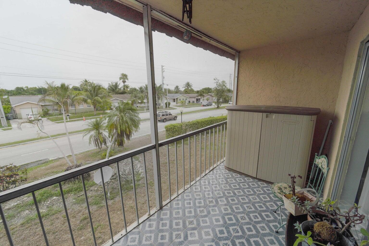 SANDALFOOT SQUIRE CONDO - Residential