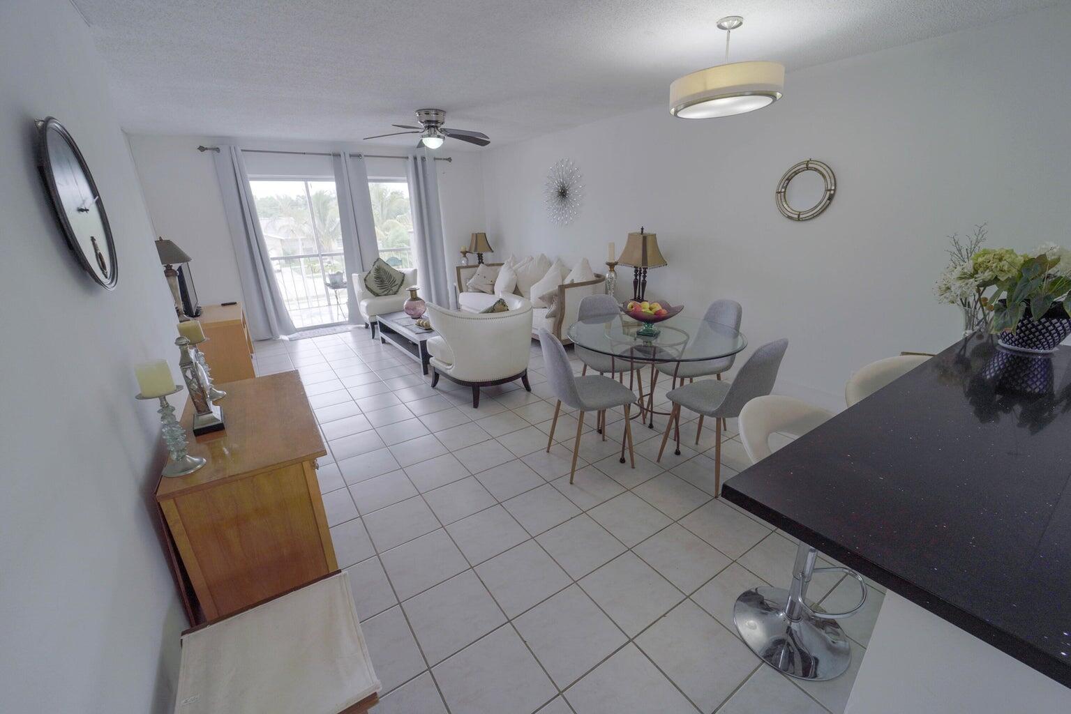 SANDALFOOT SQUIRE CONDO - Residential