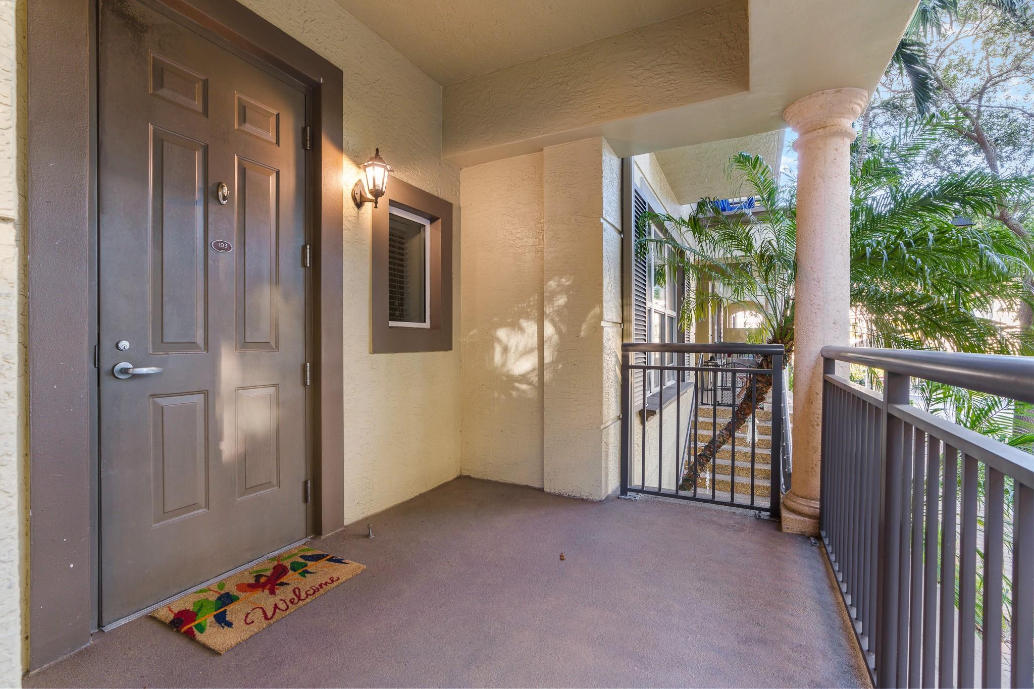 2633 NE 14th Ave 103