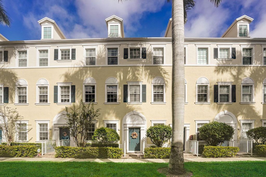 Photo of 114 Locustberry Lane #103, Jupiter, FL 33458 (MLS # R10937134)