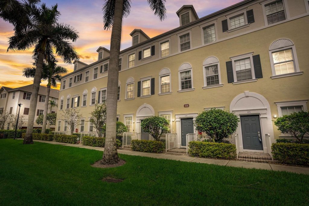 Photo of 114 Locustberry Lane #103, Jupiter, FL 33458 (MLS # R10937134)