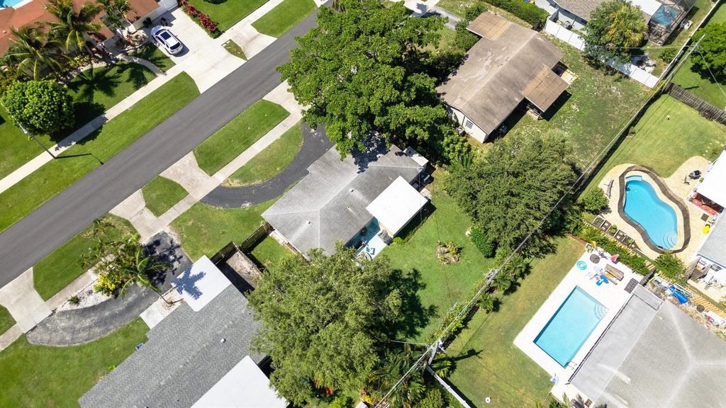 Photo of 541 Ebbtide Drive, North Palm Beach, FL 33408 (MLS # R11000846)