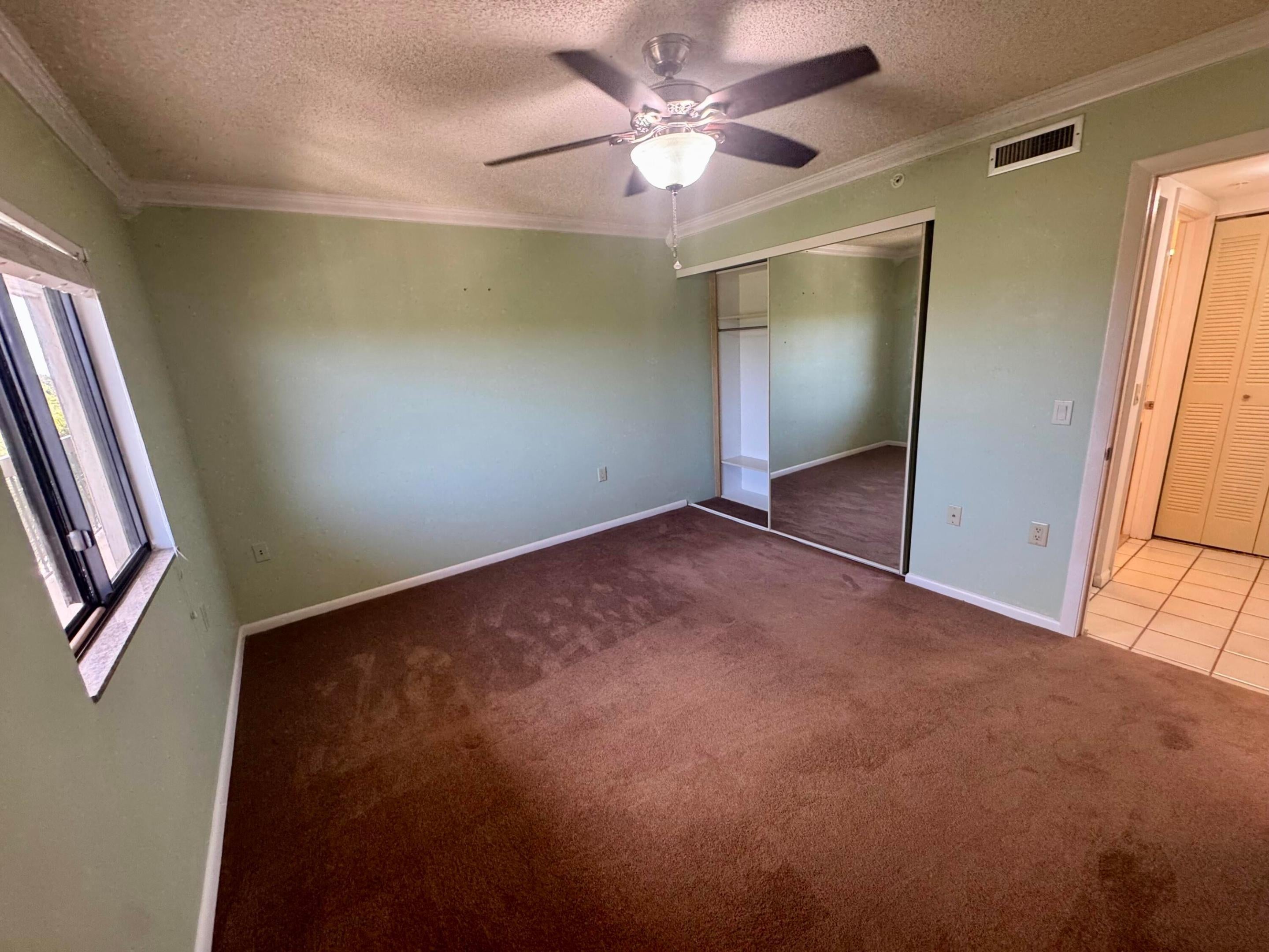 601 SEAFARER Circle 405
