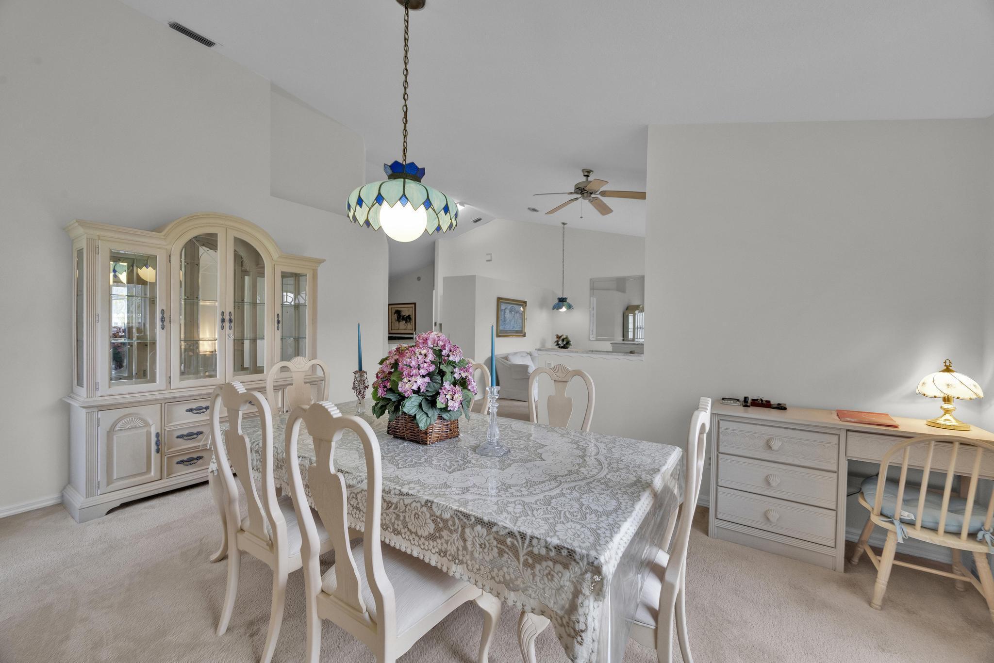 483 NW Casanova Circle