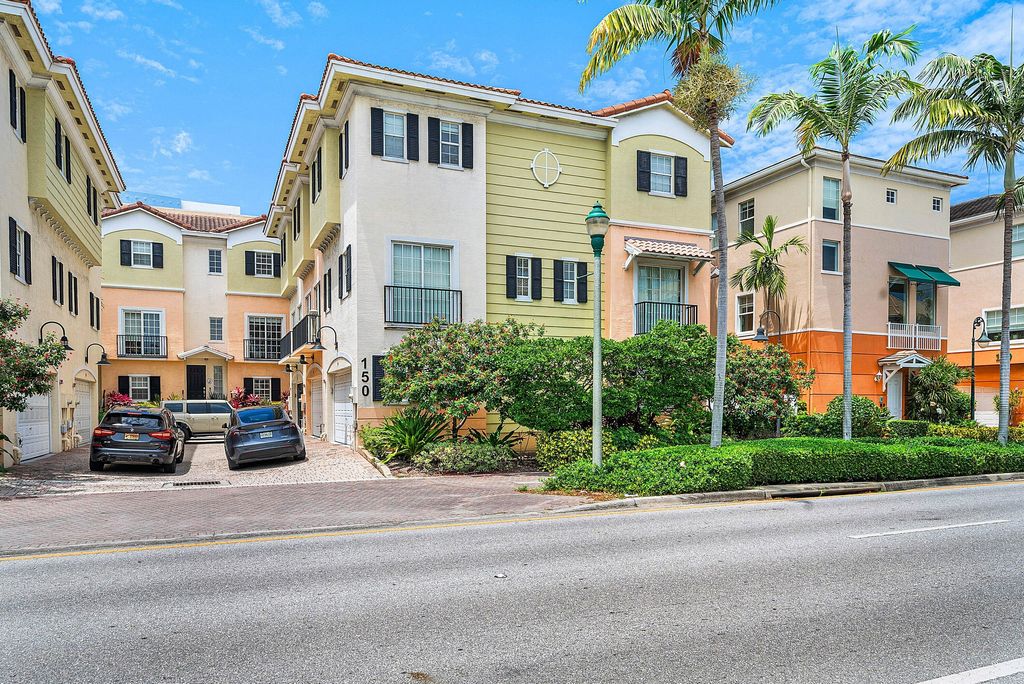 Photo of 150 NE 6th Avenue #P, Delray Beach, FL 33483 (MLS # B26022907)