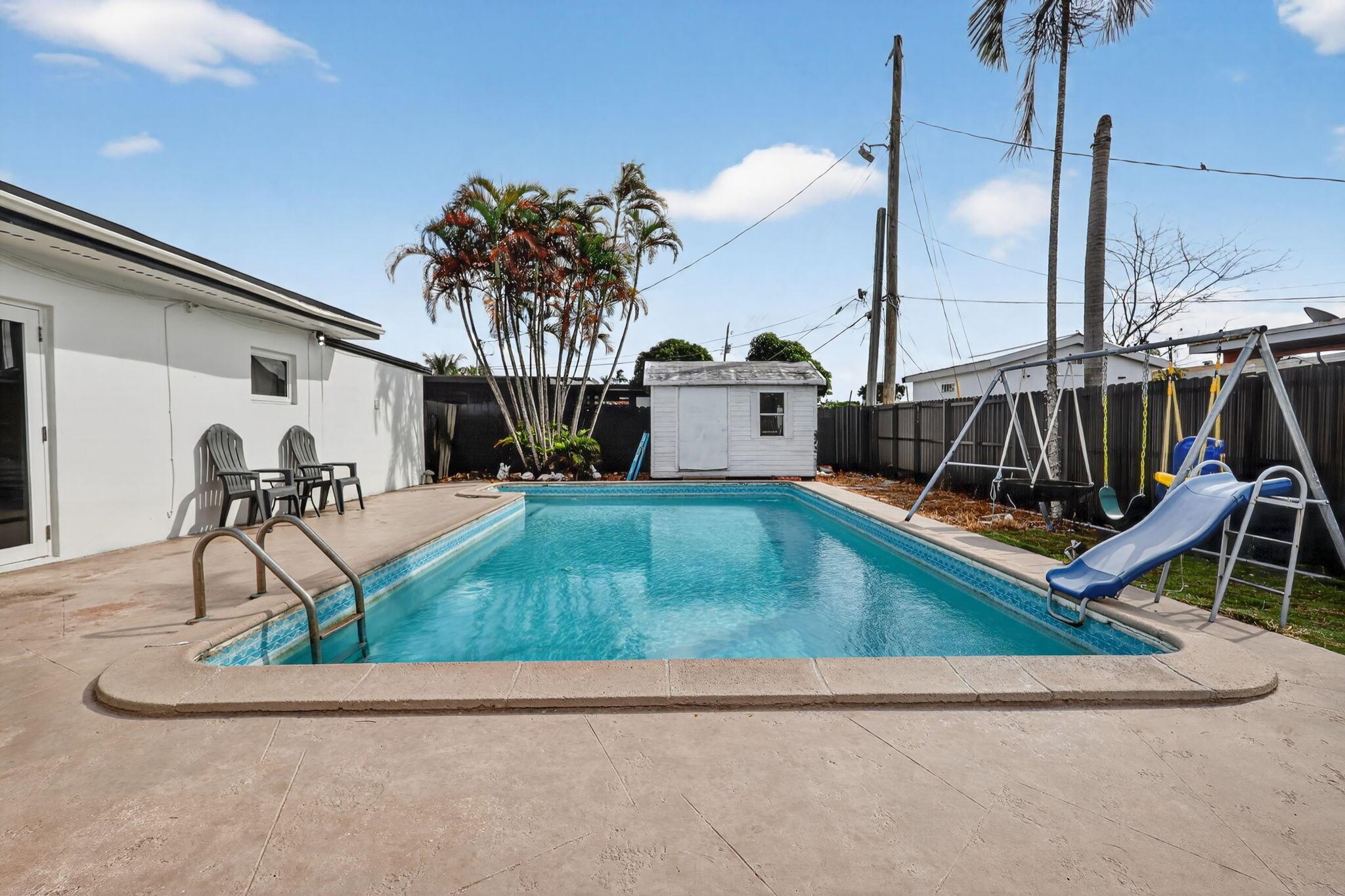 PALM SPRINGS SUB SEC B 4T - Residential