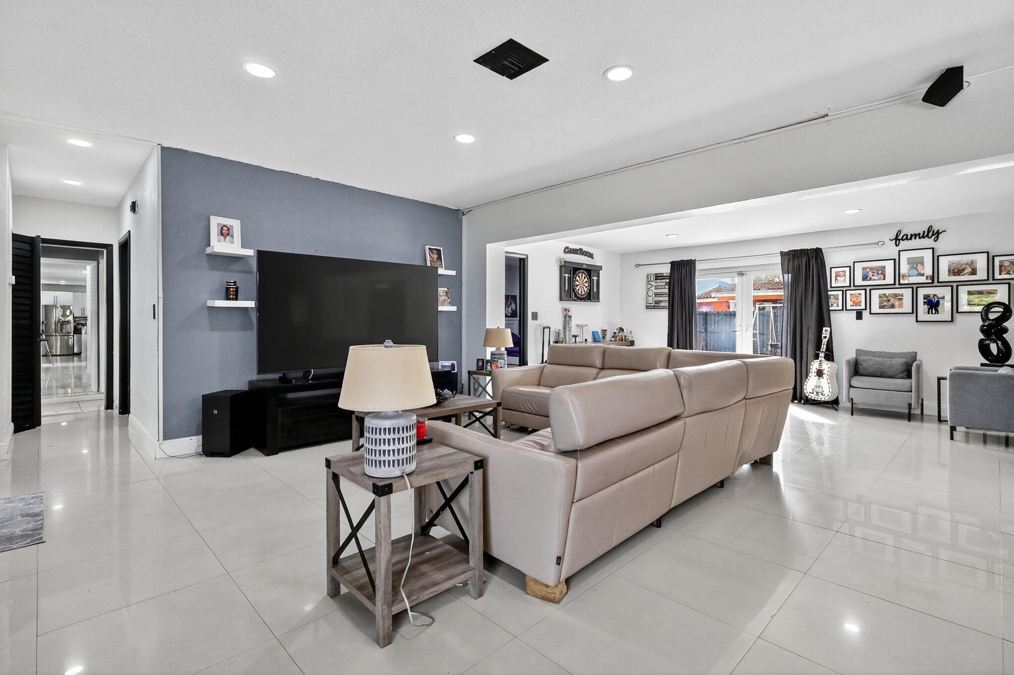 6120 NW 110th Terrace