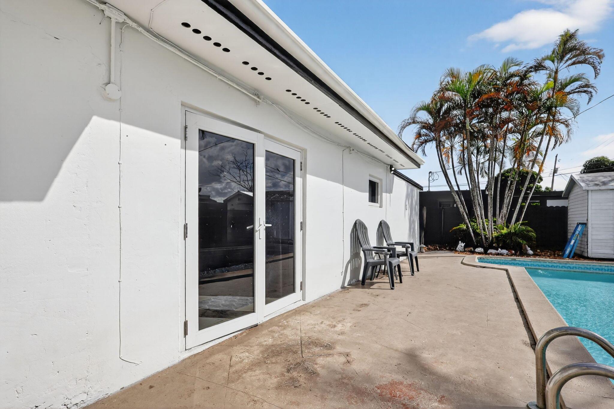 PALM SPRINGS SUB SEC B 4T - Residential