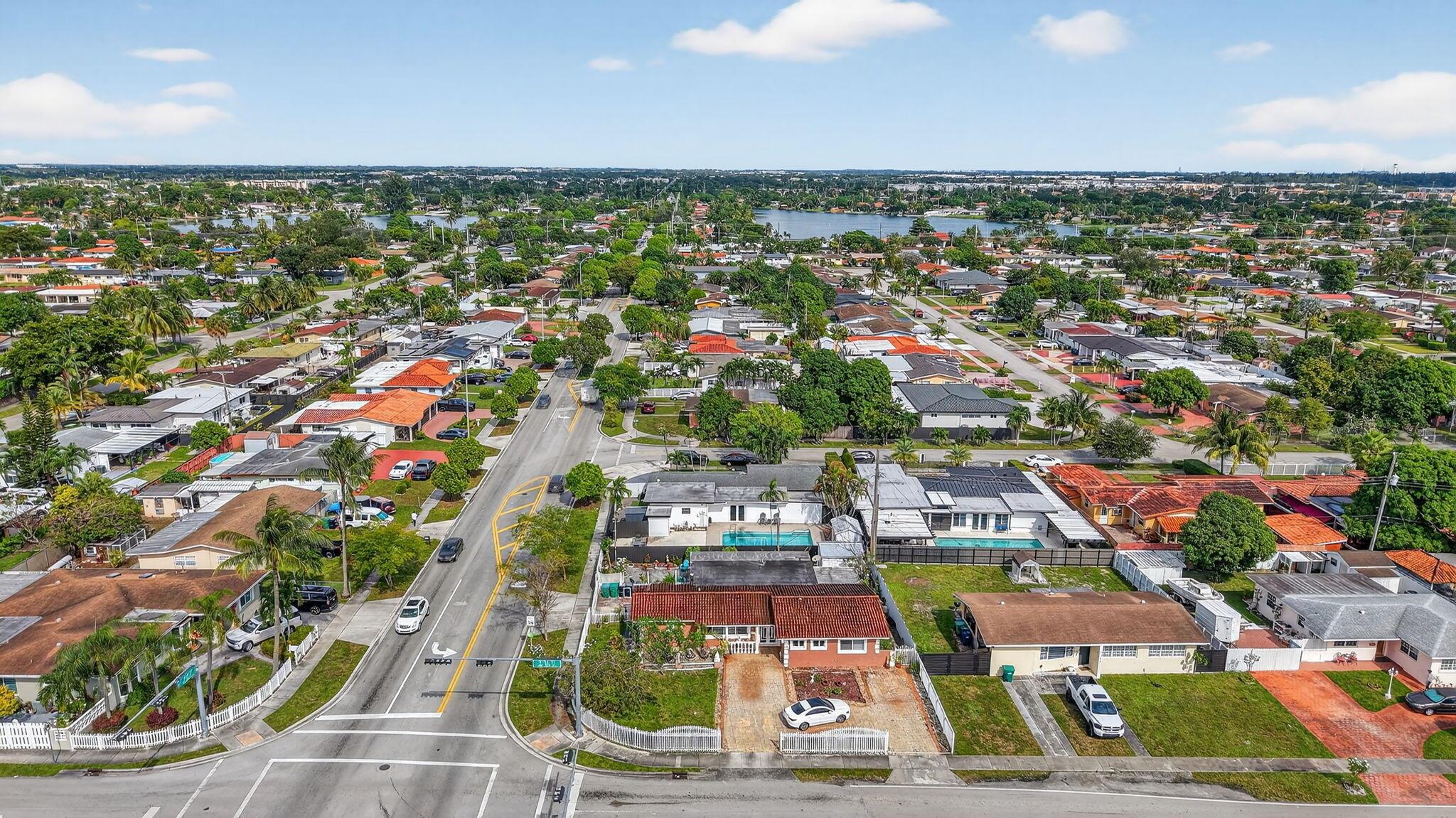 PALM SPRINGS SUB SEC B 4T - Residential