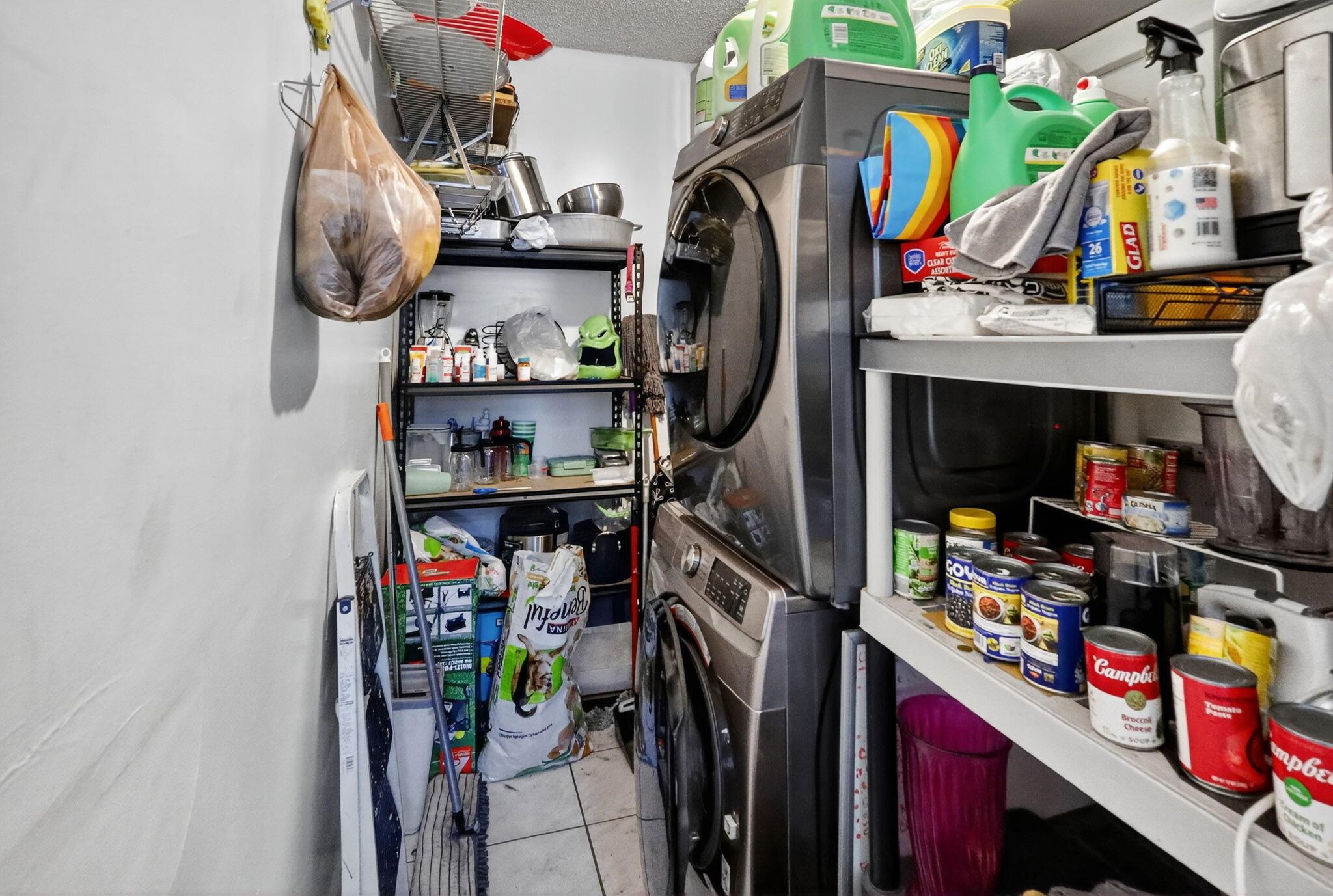 PALM SPRINGS SUB SEC B 4T - Residential