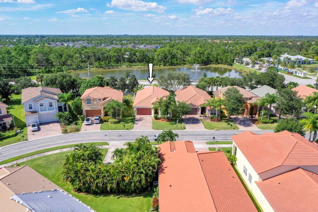 Photo of 4898 SE Askew Avenue, Stuart, FL 34997 (MLS # R10930904)