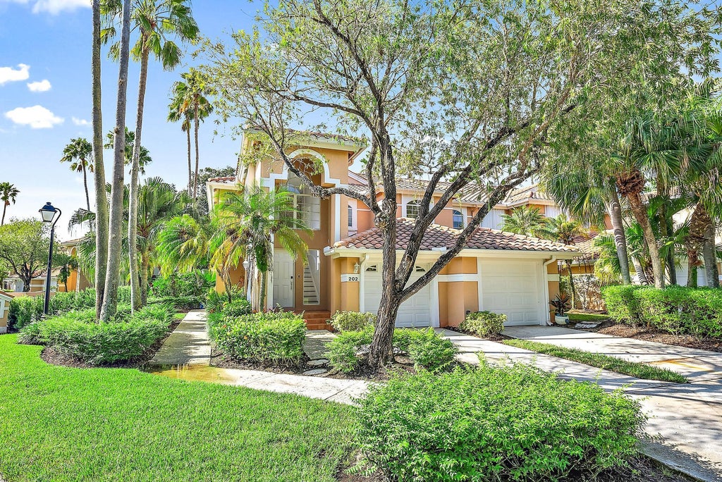 Photo of 202 Legendary Circle, Palm Beach Gardens, FL 33418 (MLS # R11022985)