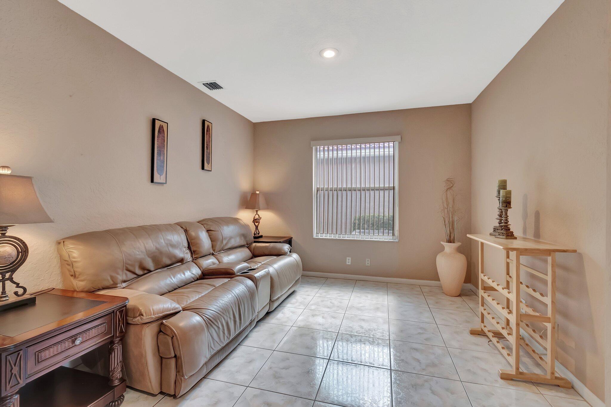 GROVE ISLE - Residential