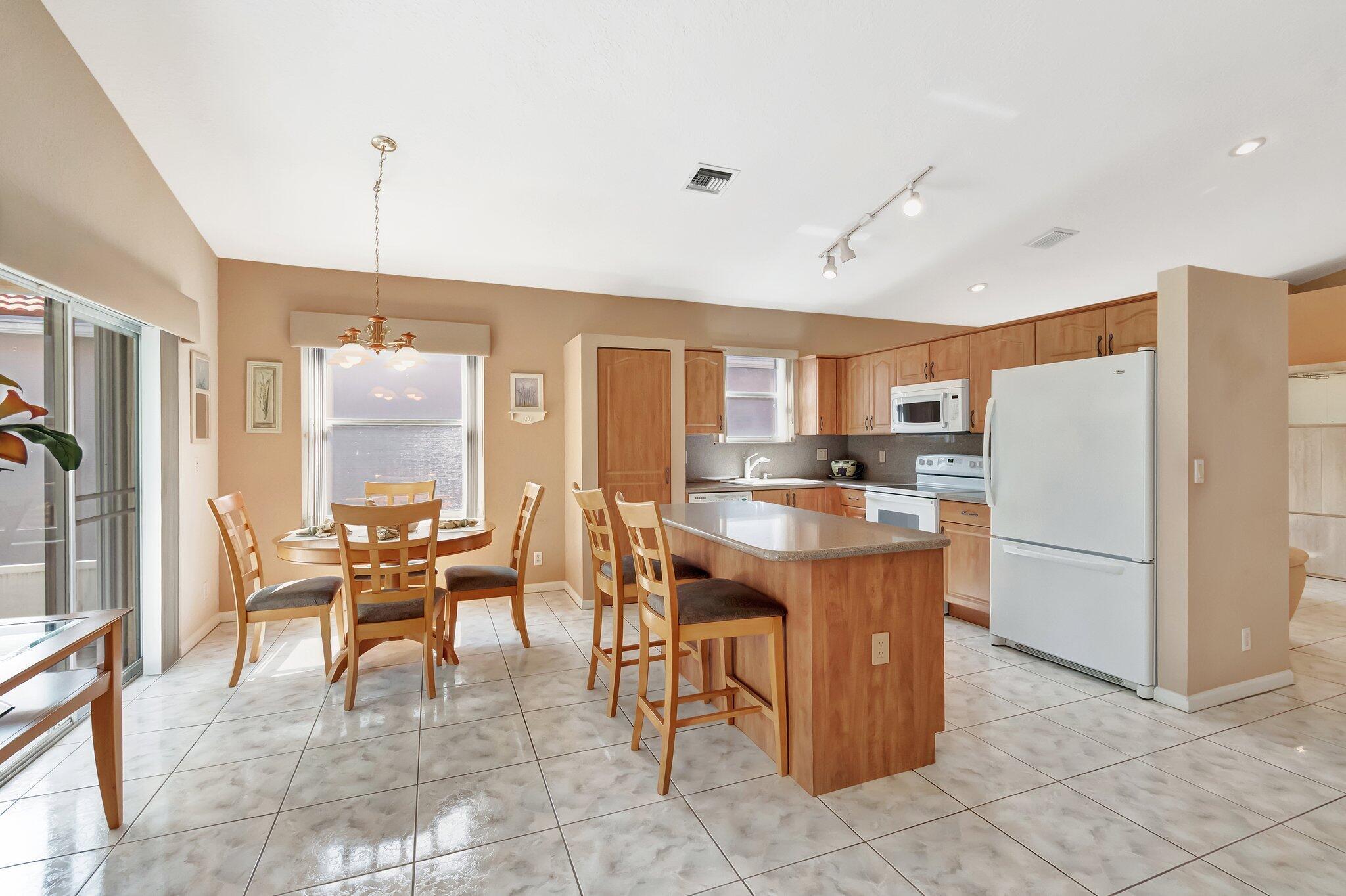 GROVE ISLE - Residential