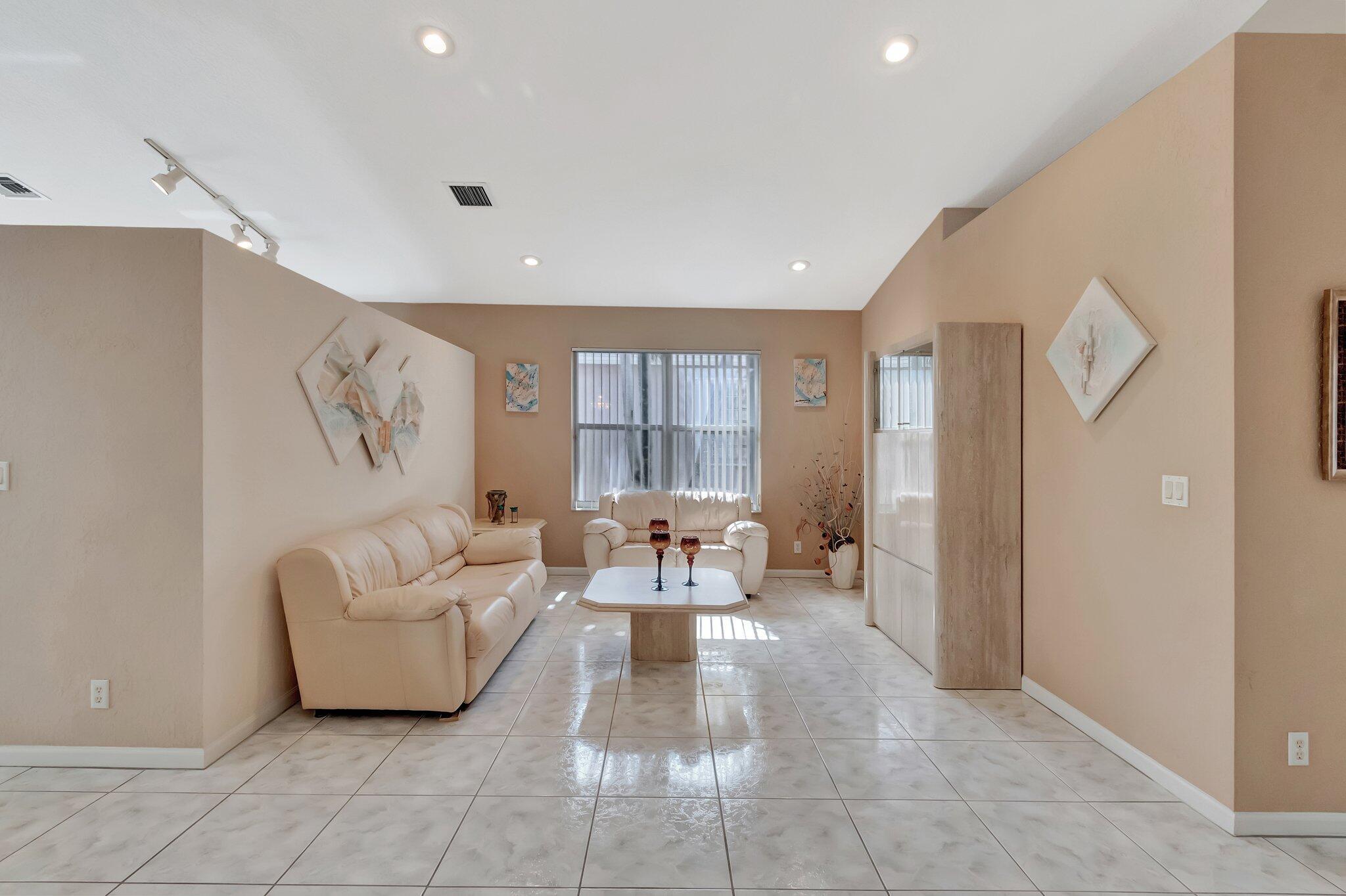 GROVE ISLE - Residential