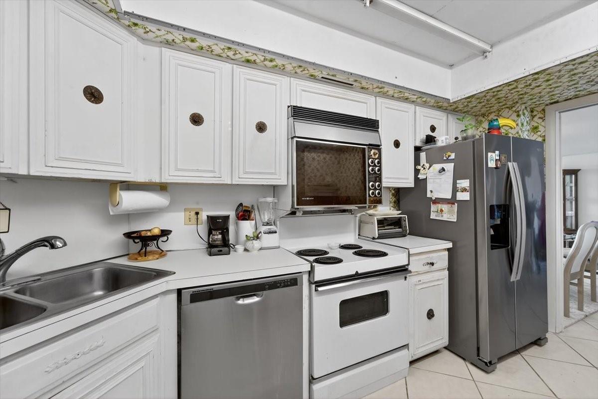 LANDS OF THE PRESIDENT CO - Residential