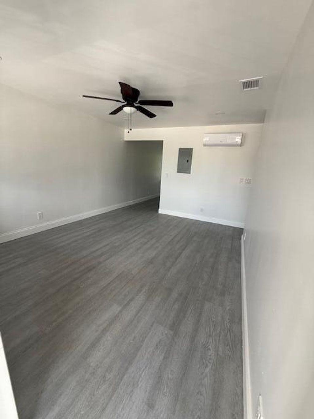 Photo of 1016 Palm Beach Lakes Boulevard #1018, West Palm Beach, FL 33401 (MLS # B26022768)