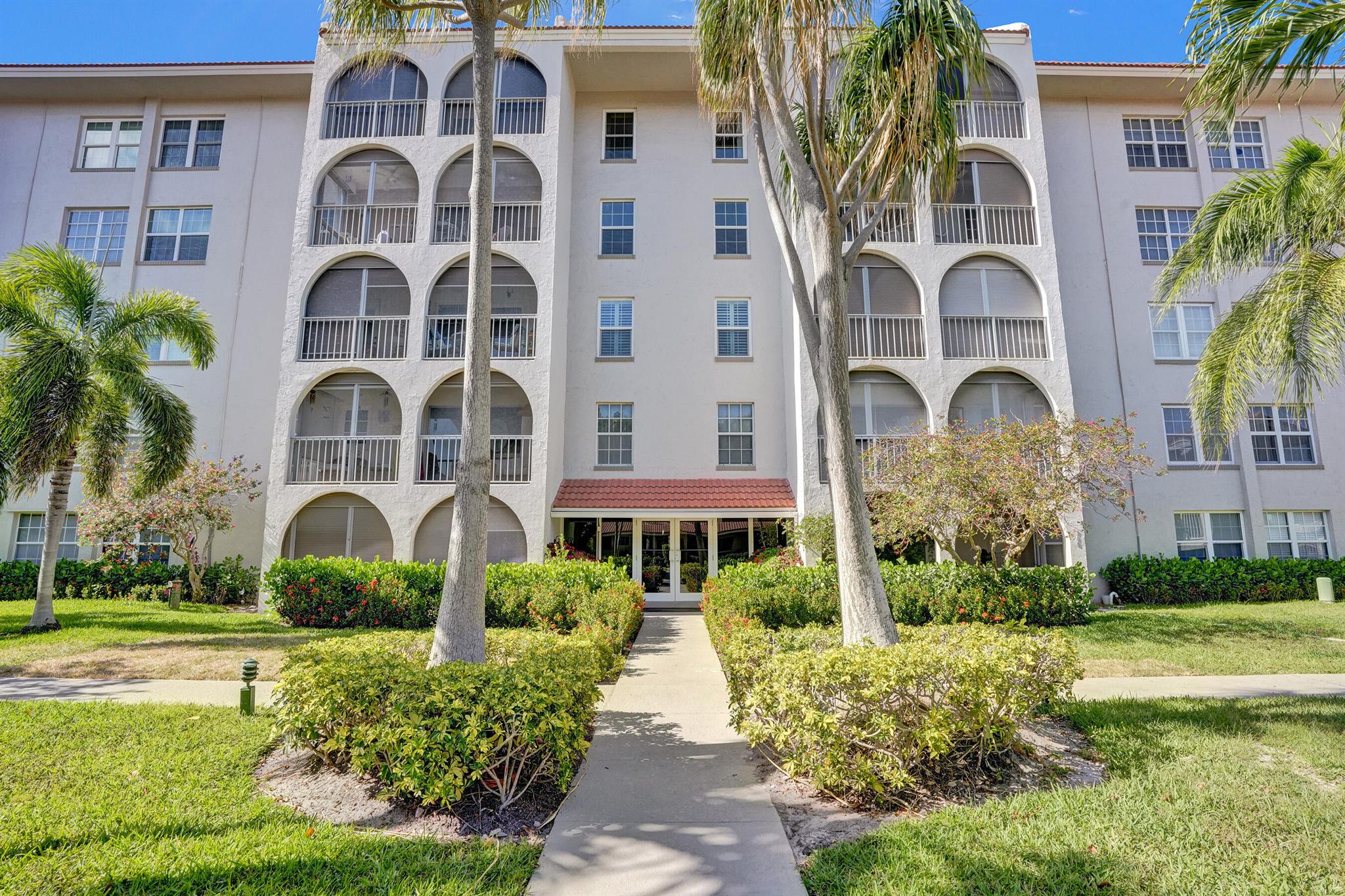 TIERRA DEL SOL CONDO - Residential