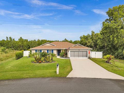 Photo of 5856 NW Cullom Cir, Port Saint Lucie, FL 34986 (MLS # F10535725)
